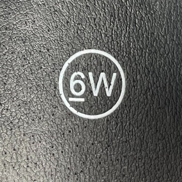 Valley Lane Womens Black Beaded Moccasins Slip On Flats Leather Size 6W Loafers - Picture 9 of 9